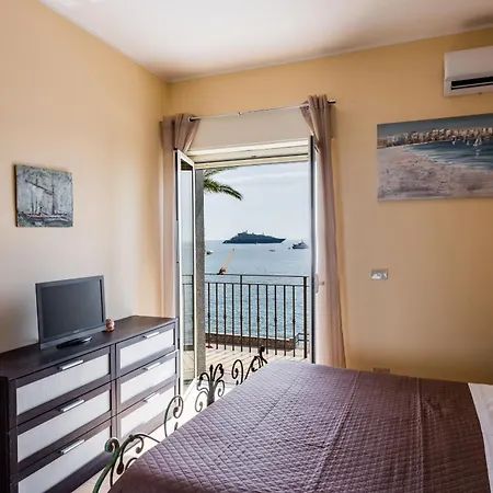 Apartment Naxos Bay View With Terrace By Wonderful Italy *